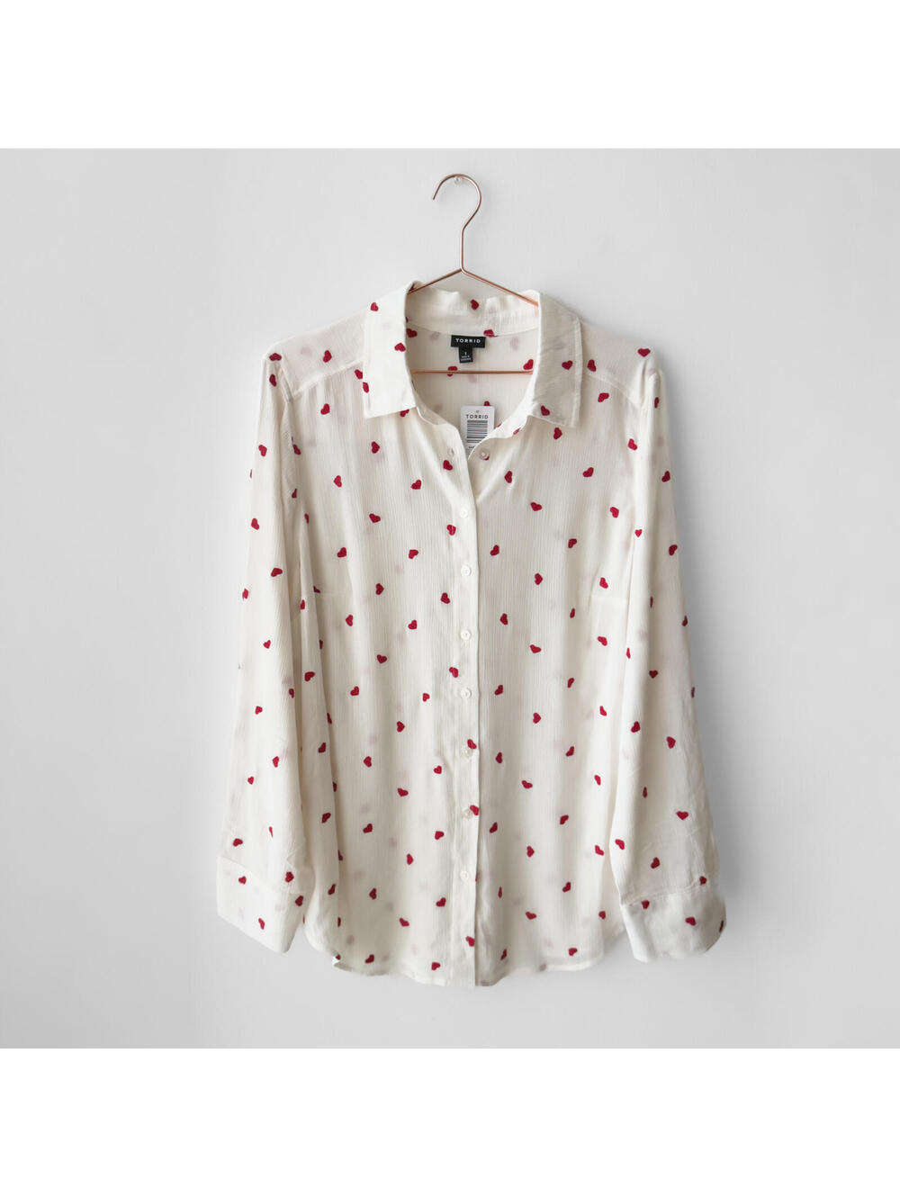 NWT Torrid White‎ Crinkle Gauze Button-Down Shirt Red Heart Embroidery Size 1X